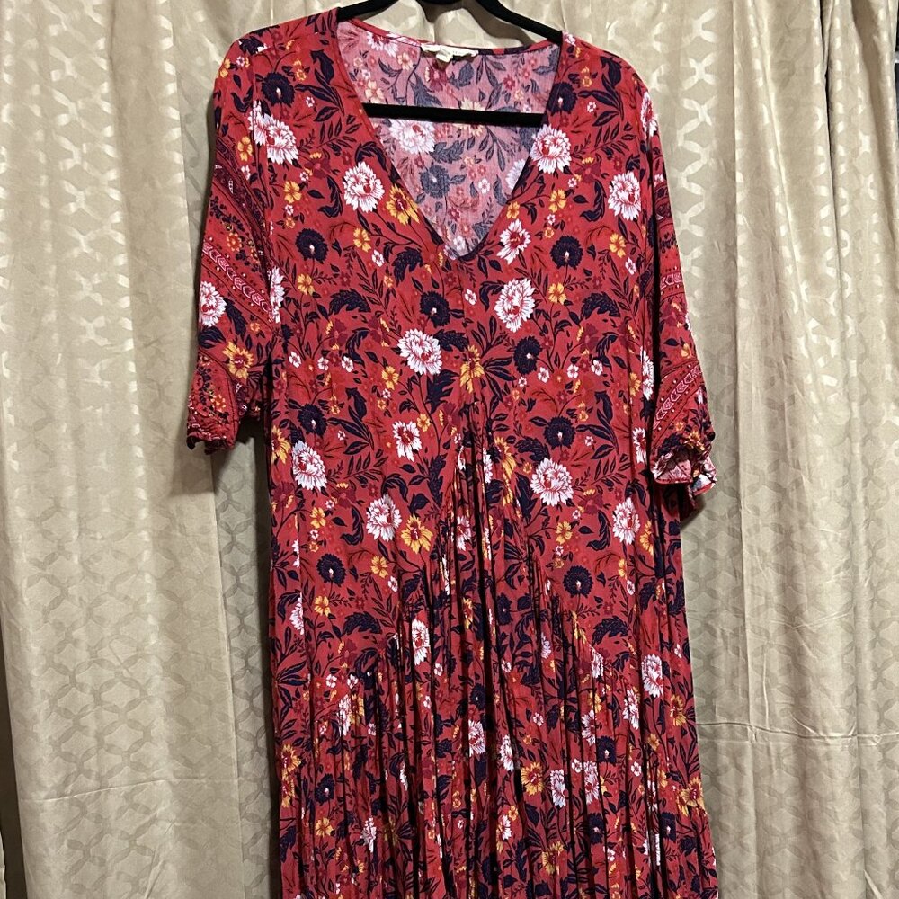 Red Floral Flowy Maxi Dress